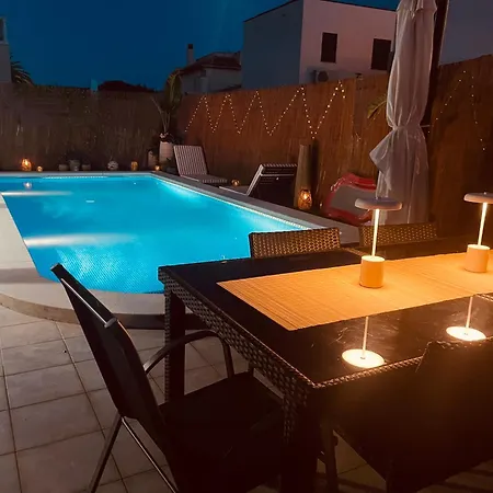Carmenco إمبوريابرافا